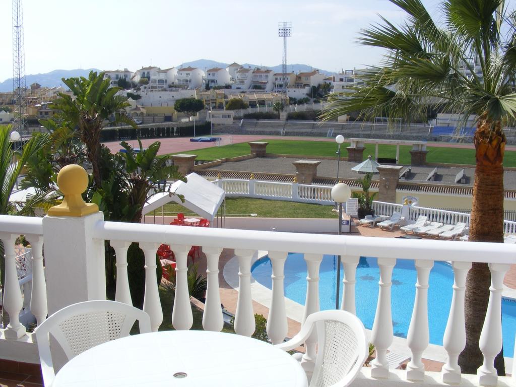 Apartamentos Las Rosas De Capistrano Nerja Eksteriør billede