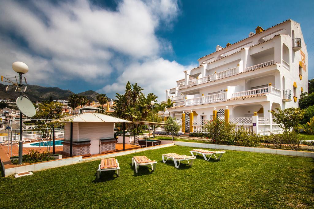 Apartamentos Las Rosas De Capistrano Nerja Eksteriør billede