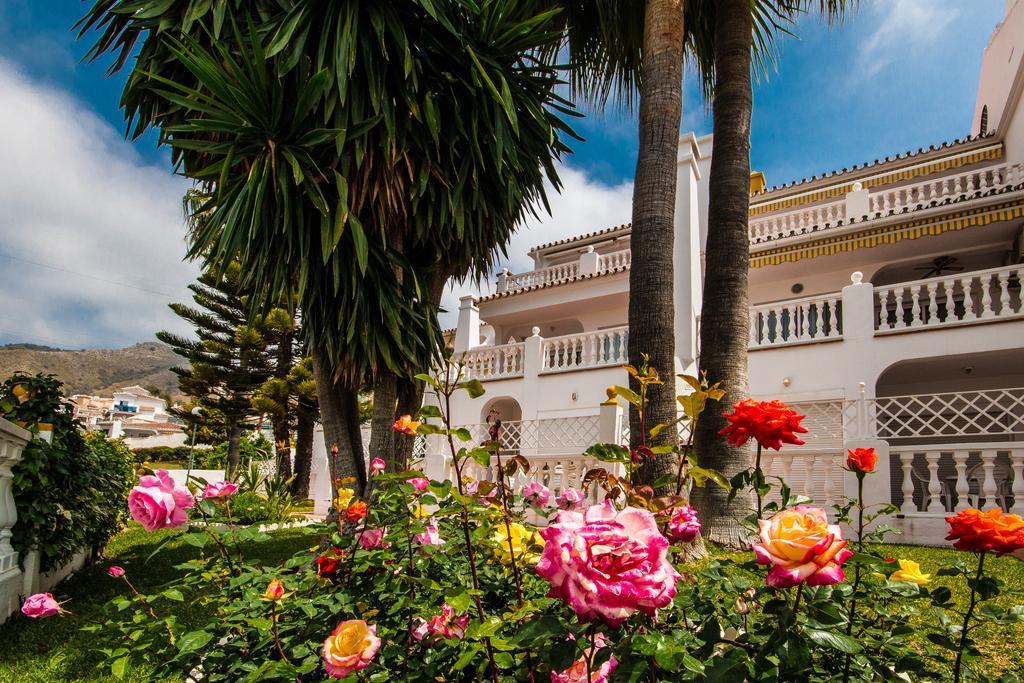 Apartamentos Las Rosas De Capistrano Nerja Eksteriør billede